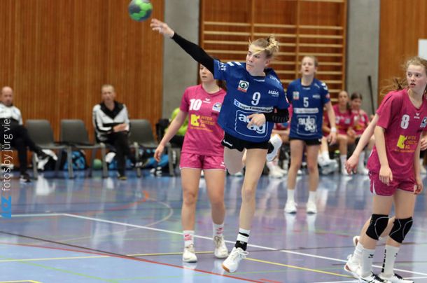 Die FU14E verliert das erste Halbfinalspiel knapp mit 4 Toren